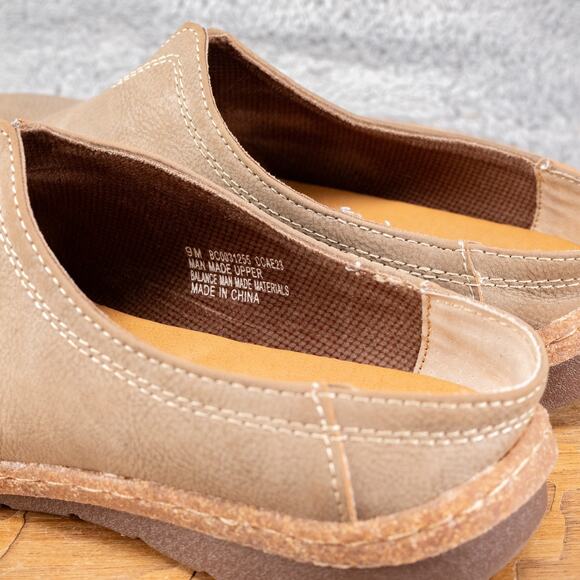 BORN Women's Seana Taupe Avola Distressed Clogs Size 9 - Picture 4 of 6